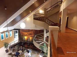 Circle Inn - Hotel & Suites