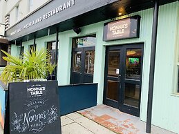 Hotel at the Waldorf