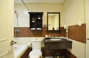 Crosswinds Resort Suites