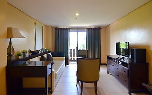 Crosswinds Resort Suites
