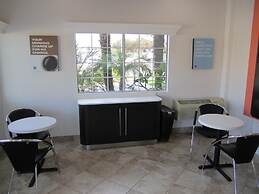 Motel 6 Anaheim, CA
