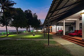 Illikkalam Lakeside Cottages