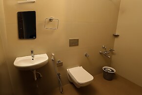 Illikkalam Lakeside Cottages