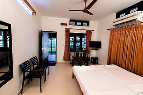 Illikkalam Lakeside Cottages