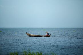 Illikkalam Lakeside Cottages