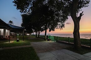 Illikkalam Lakeside Cottages