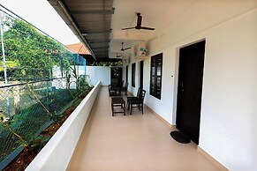 Illikkalam Lakeside Cottages