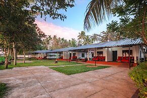 Illikkalam Lakeside Cottages