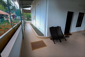 Illikkalam Lakeside Cottages