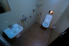 Illikkalam Lakeside Cottages