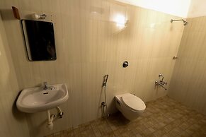 Illikkalam Lakeside Cottages