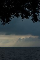 Illikkalam Lakeside Cottages