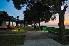 Illikkalam Lakeside Cottages