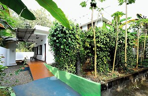 Illikkalam Lakeside Cottages