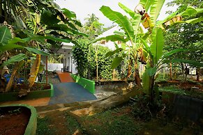 Illikkalam Lakeside Cottages