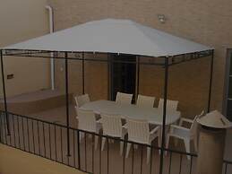 DownTown Guest House