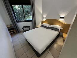Hotel les Névons