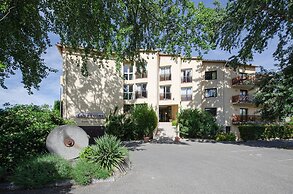 Hotel les Névons