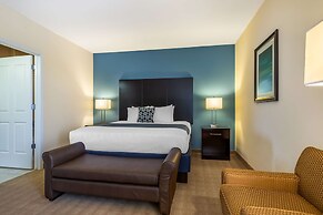 Best Western Plus Lytle Inn & Suites