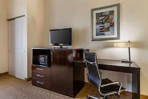 Best Western Plus Lytle Inn & Suites