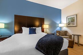 Best Western Plus Lytle Inn & Suites