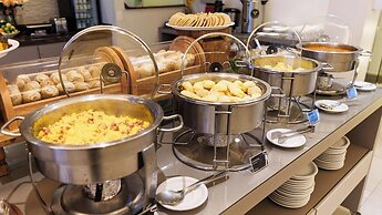 Saint Moritz Hplus Express