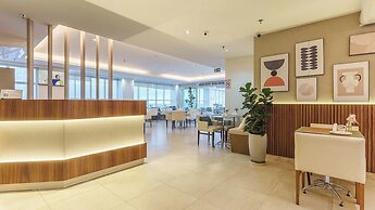 Saint Moritz Hplus Express