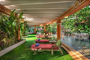 Mayfair Lagoon
