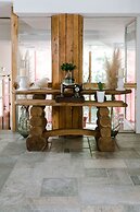 12 Months Luxury Resort