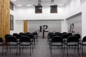 12 Months Luxury Resort