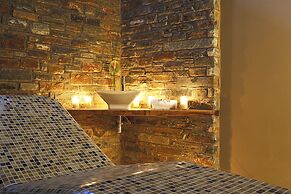 12 Months Luxury Resort