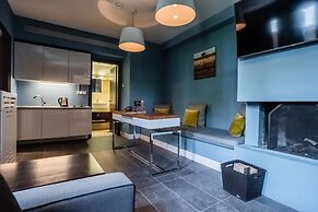 12 Months Luxury Resort