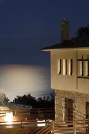 12 Months Luxury Resort