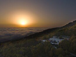 12 Months Luxury Resort