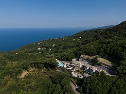 12 Months Luxury Resort