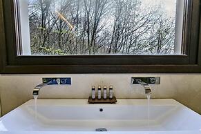 12 Months Luxury Resort