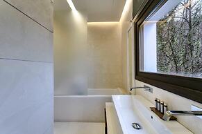 12 Months Luxury Resort