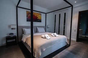 12 Months Luxury Resort