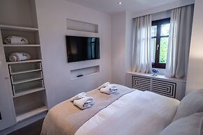 12 Months Luxury Resort