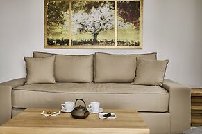 12 Months Luxury Resort