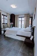 12 Months Luxury Resort