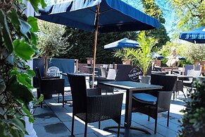 The Littleover Lodge Hotel