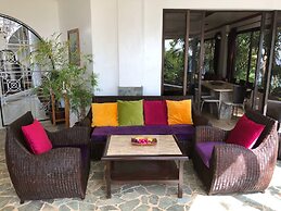 Argonauta Boracay Boutique Hotel with Apartments and Villas