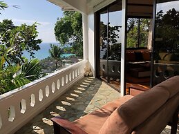 Argonauta Boracay Boutique Hotel with Apartments and Villas
