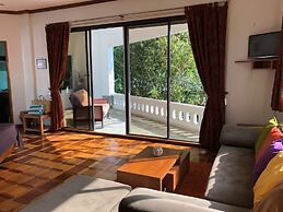 Argonauta Boracay Boutique Hotel with Apartments and Villas