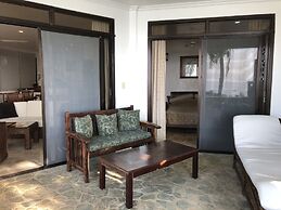 Argonauta Boracay Boutique Hotel with Apartments and Villas