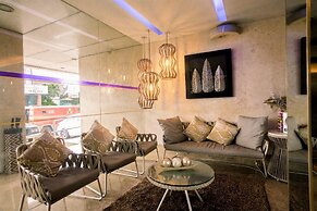 Goldberry Suites & Hotel Mactan