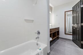 Hawthorn Extended Stay by Wyndham Port Arthur