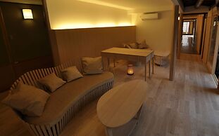 Traditional Kyoto Inn serving Kyoto cuisine IZUYASU