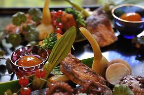 Traditional Kyoto Inn serving Kyoto cuisine IZUYASU